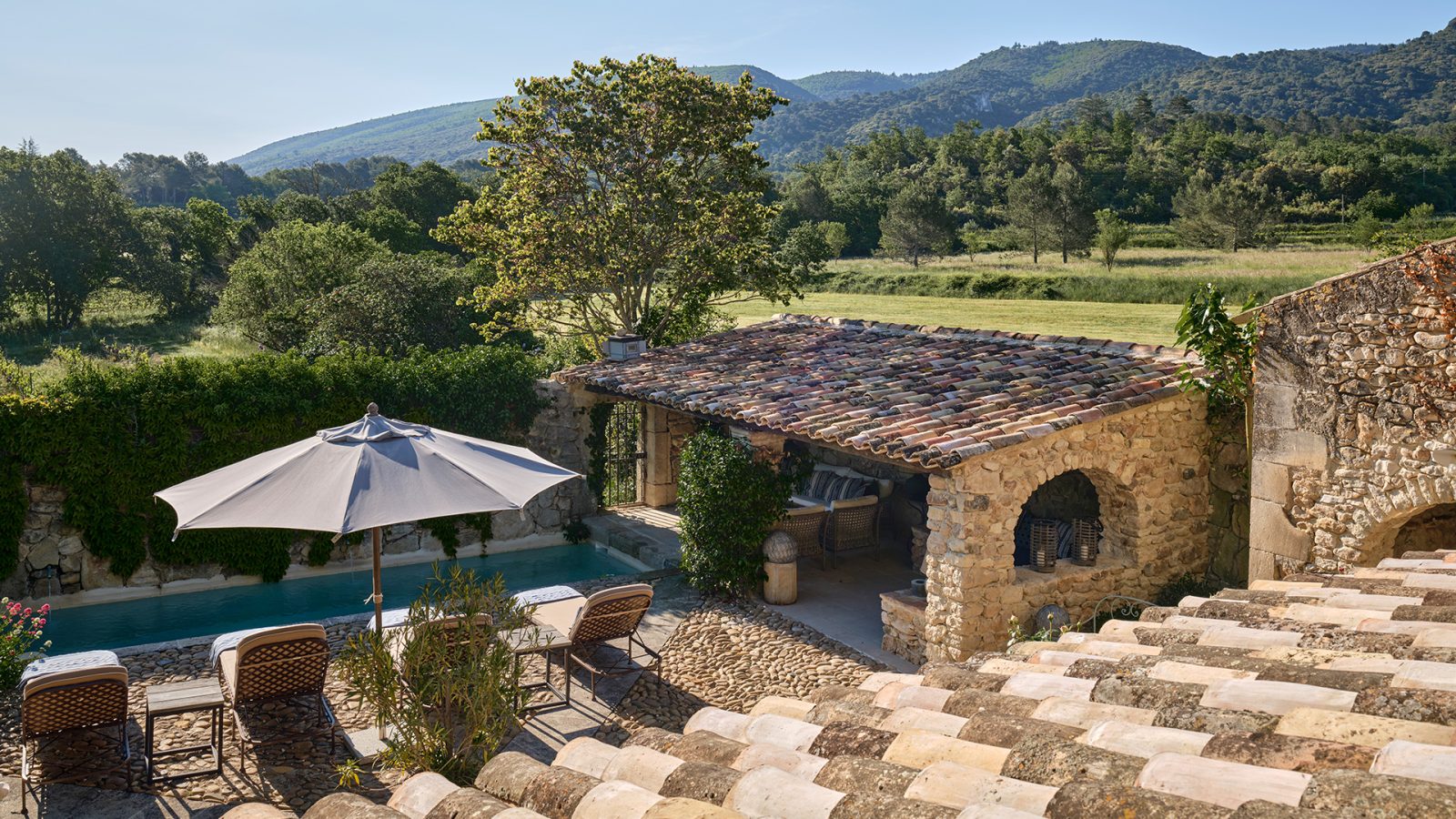 68b6ff2e59f8972fc0b2cac8_proprietes-destop-2